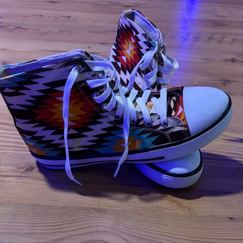 Everglades brand high-top canvas sneakers